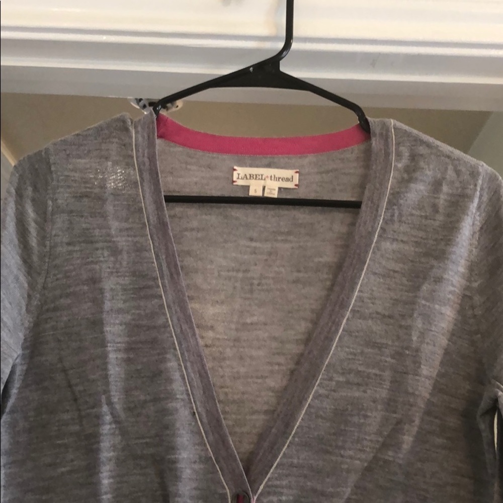 Label + thread sweater - Picture 3 of 8